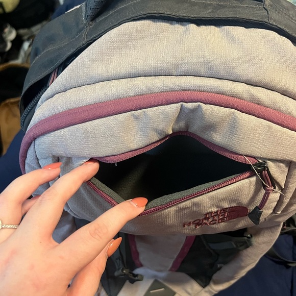 Northface Recon Backpack - Picture 8 of 9